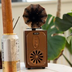 Alternative view of Retro Tall Gramophone Speaker