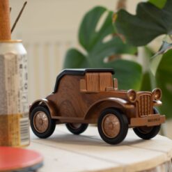Classic Vintage Car Speaker and Phone Holder - Bluetooth - 5 watt